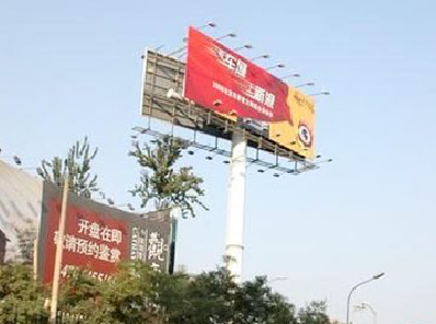 龙岩户外广告怎么做才能让人一眼记住？